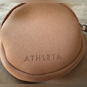 Athleta revive circle wallet
